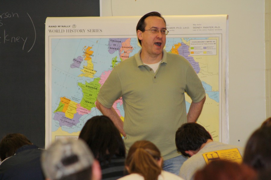 Dr. Russell Price, Assistant Professor of History and Geography, begins his lesson about Washington D.C. during the 1800s in class Monday.