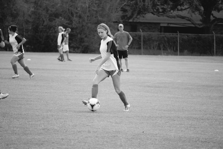 Melissa Pastalozzi practices with the soccer team on Oct. 17.