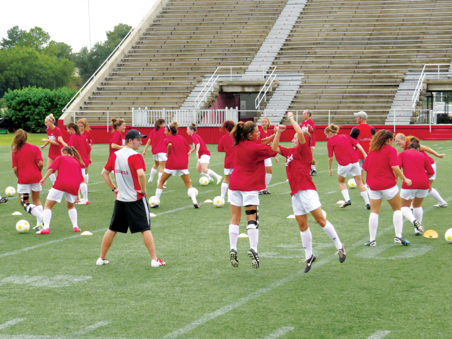 The+Nicholls+women%E2%80%99s+soccer+team+rallies+together+during+practice+on+Aug.+14+in+Guidry+Stadium.