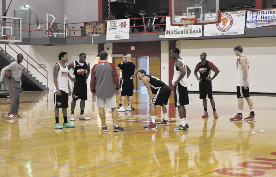 Nicholls basketball team practicing on Monday, Oct. 7, 2013.