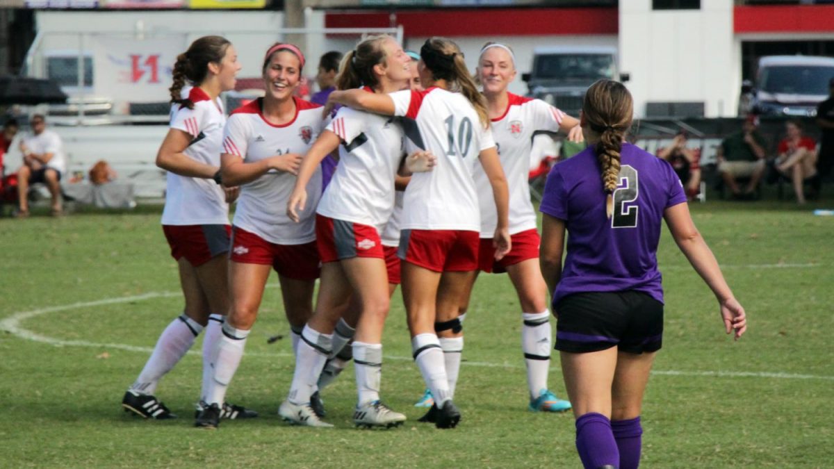 Colonel+soccer+wins+first+Southland+Conference+game+of+the+season