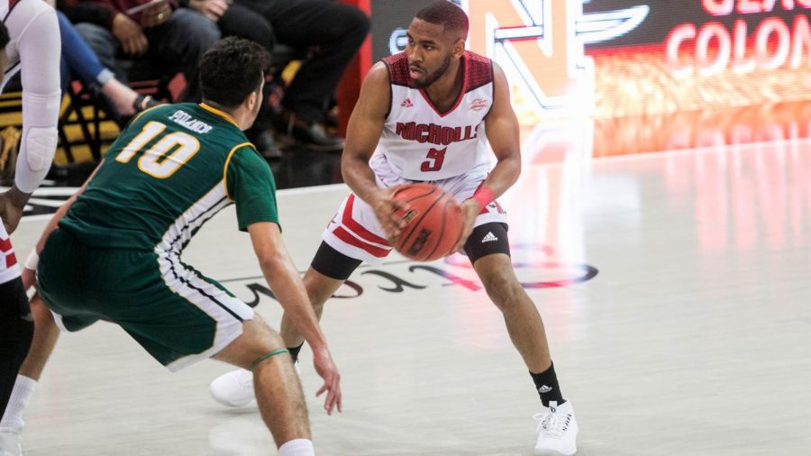 Mens basketball is back on track after important conference victory