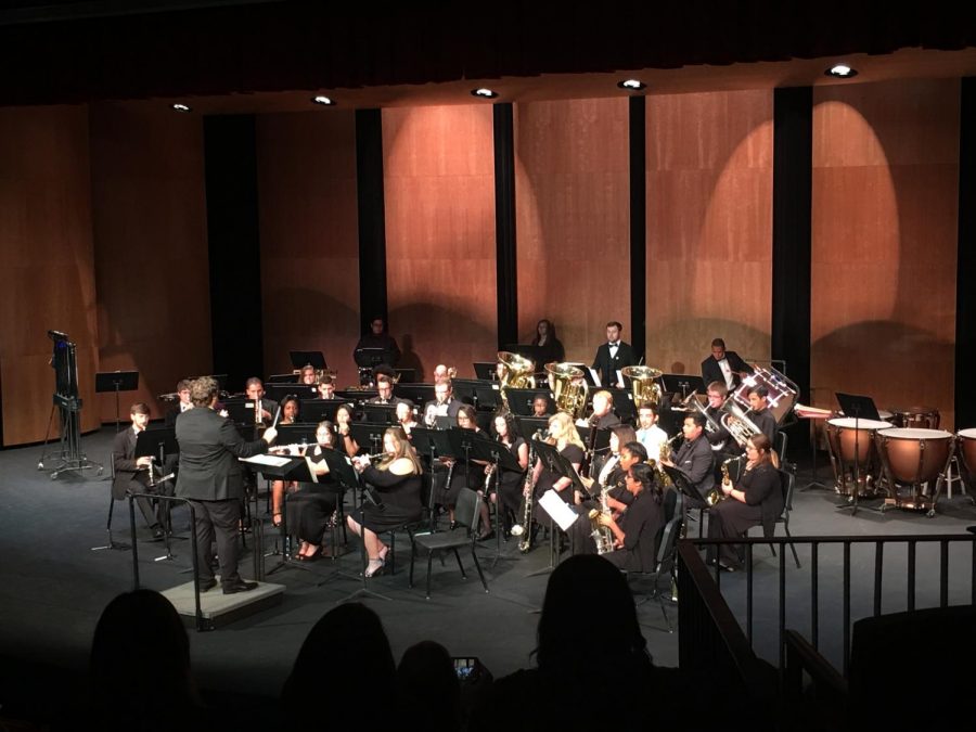 Fall Wind Ensemble captivates different cultures using music
