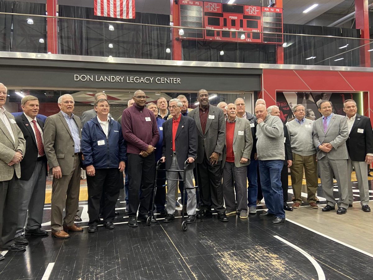 Legacy center in Stopher Gym dedicated to Don Landry