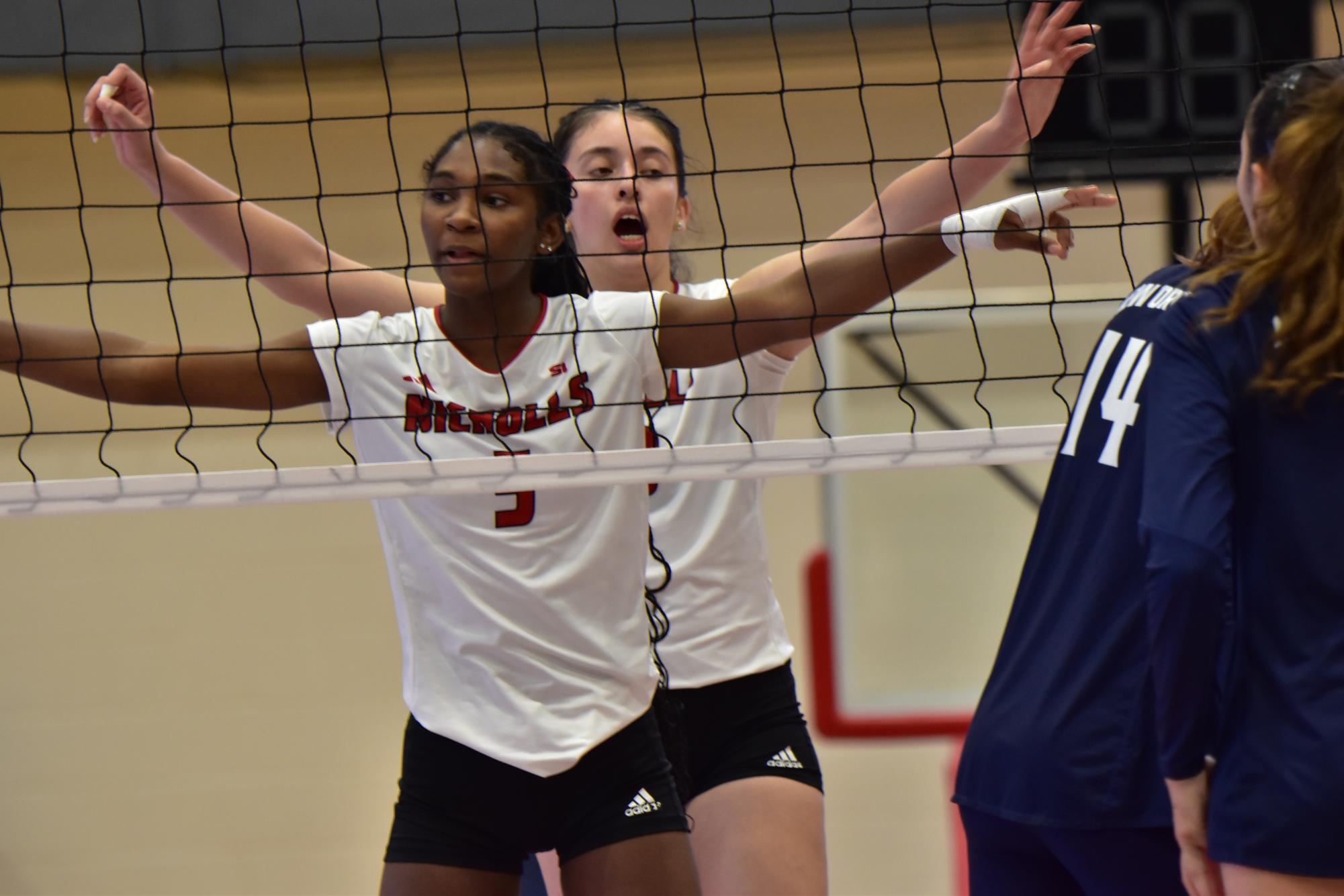 Nicholls volleyball impresses in conference sweep