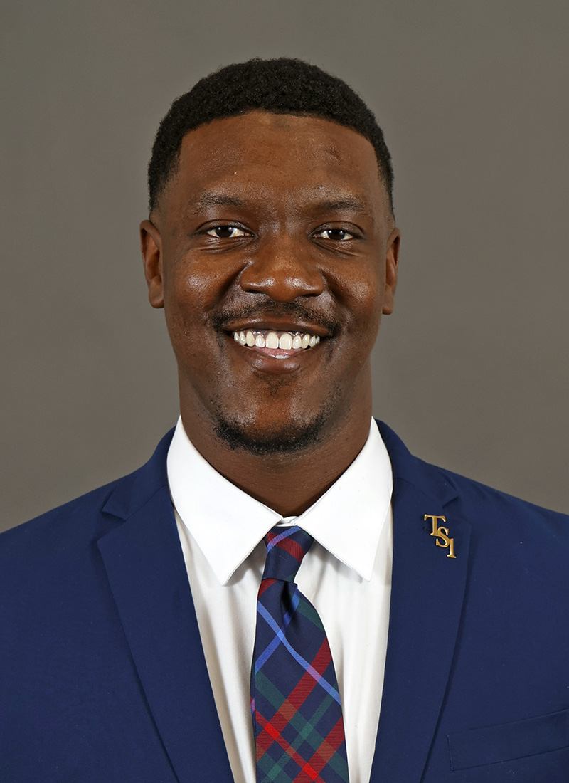 Head Coach Tevon Saddler.