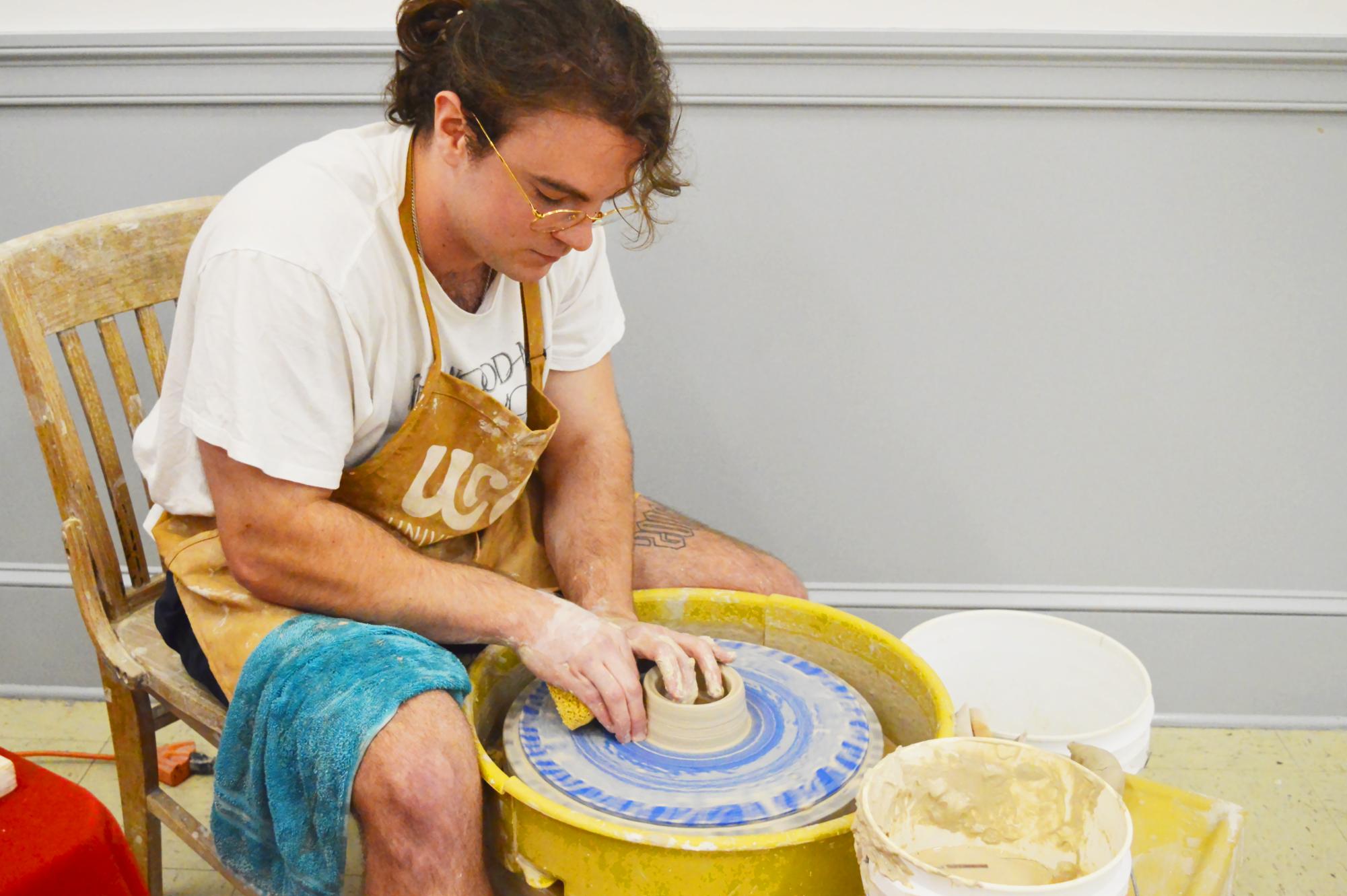 Welcome Back Day unites Colonels with ensembles and treats